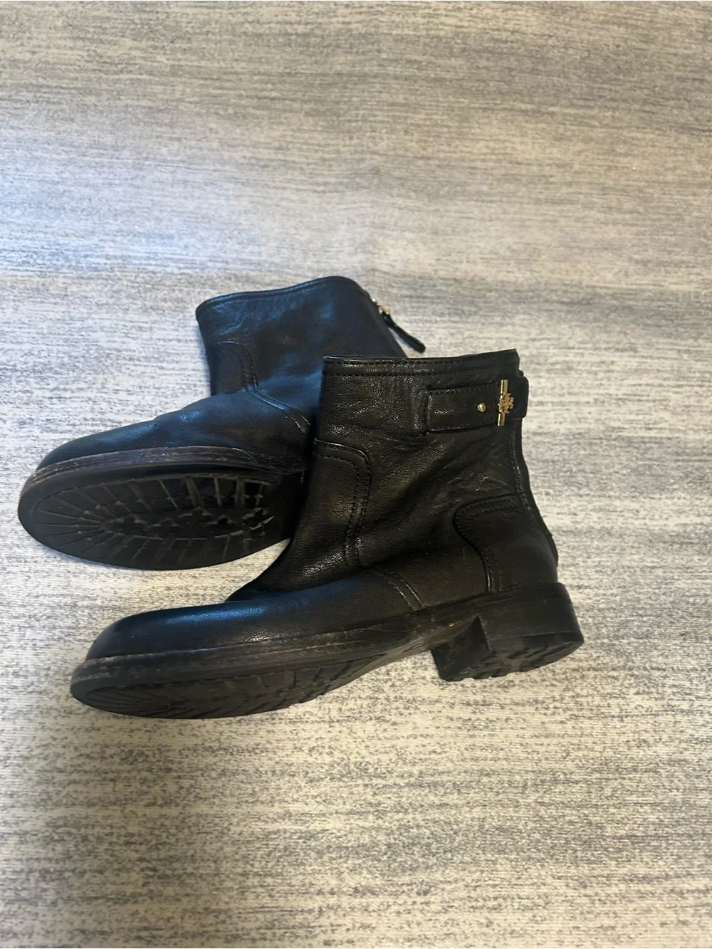 Tory Burch smooth black